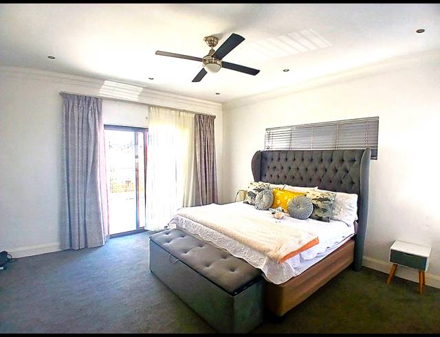 3 BEDROOM FREESTANDING FOR SALE IN BLUE VALLEY GOLF ESTATE